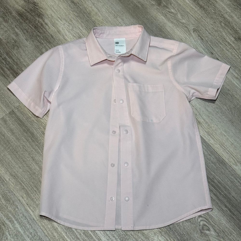 All in Motion boys Short Sleeve‎ dress shirt boys 6/7 pastel light pink color.